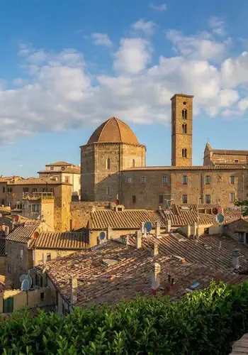 Echi degli etruschi: svelare i segreti senza tempo di volterra, la città dell'alabastro