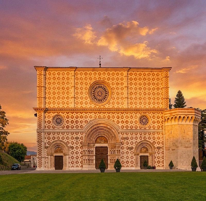 Basilica di Santa Maria di Collemaggio L'Aquila