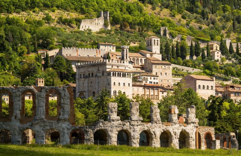 Gubbio Umbria city of stone