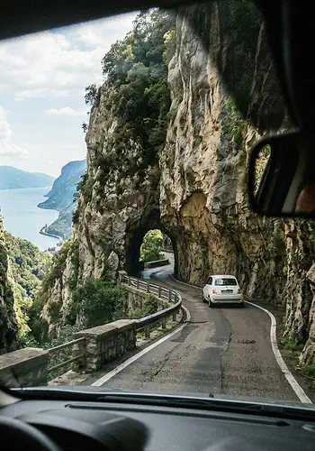 The Heart-Pounding Strada della Forra: A Driving Masterclass in Lake Garda